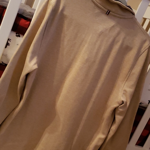 Sweater - Picture 4 of 4